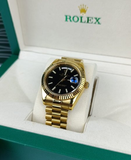 Rolex Yellow gold Black Dial 228238 - Image 4