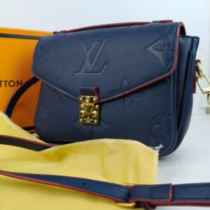 LV Pochette Métis Navy Handbag