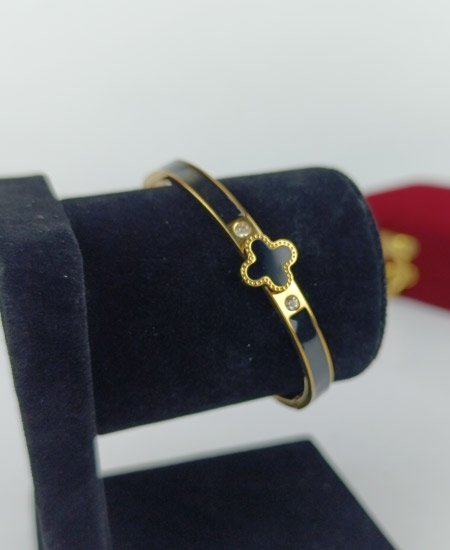 Clover Bangle Black - Image 3