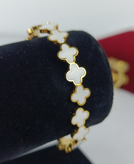 Clover Bangle White