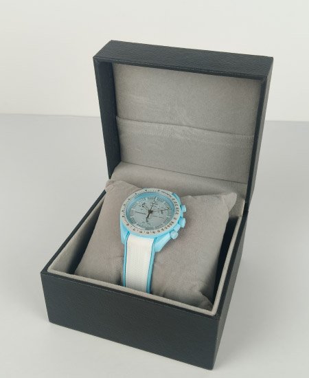 Omega Speed master Ultra Light MISSION TO URANUS Rubber Stap Watch - Image 2